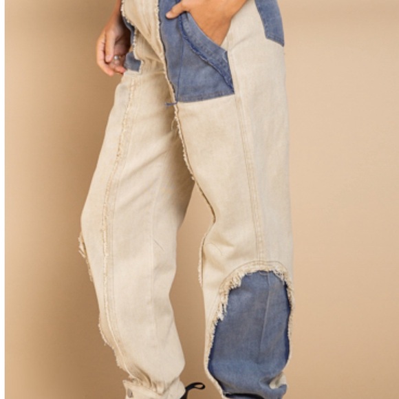 Light tan colored high waist denim with blue pocket detail by POL - Picture 2 of 3